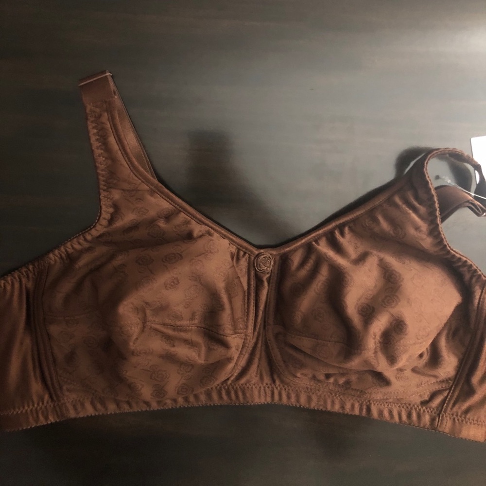 ‼️SOLD‼️- Bras Size 46C.